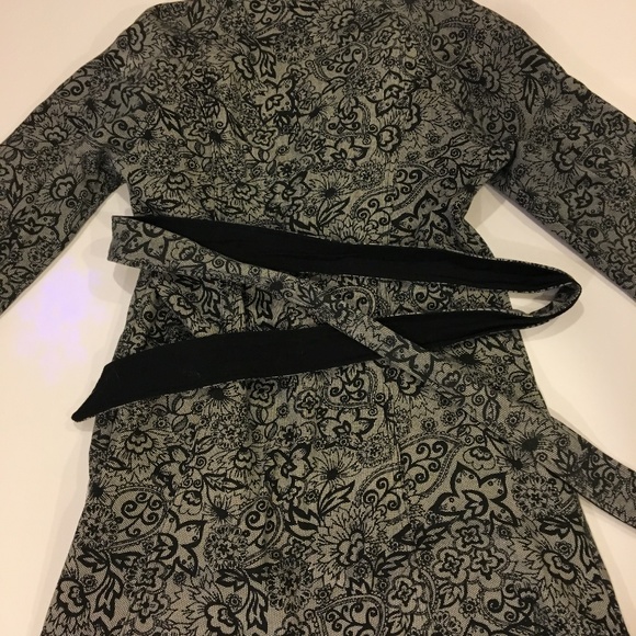 Lightweight jacket. - Picture 8 of 8